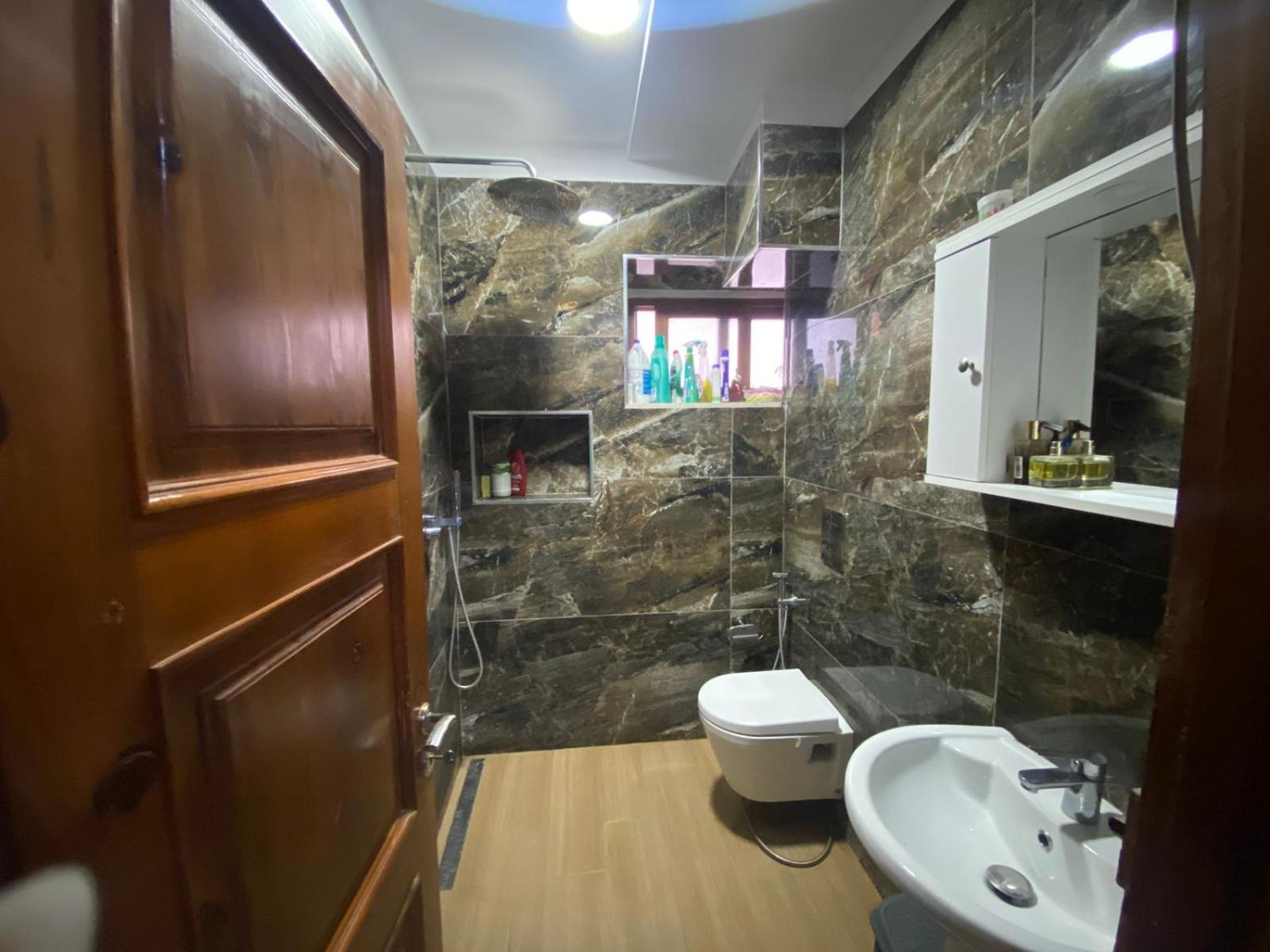 Kruja Shared Apartment エクステリア 写真