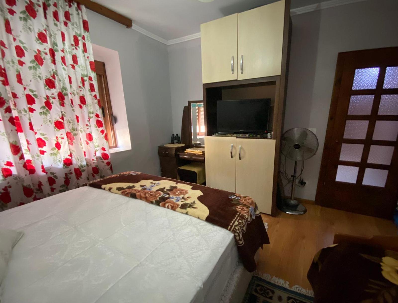 Kruja Shared Apartment エクステリア 写真
