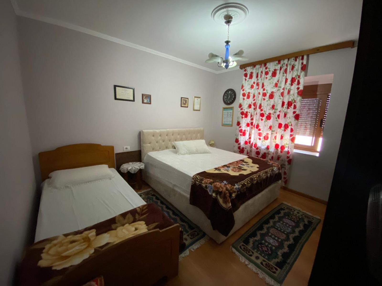 Kruja Shared Apartment エクステリア 写真
